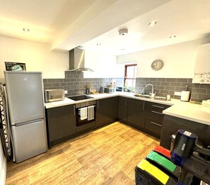 Dishwasher, dining tables