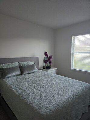 Room - Home away from Home (Port St. Lucie)