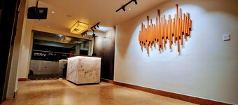 UPHILLS BOUTIQUE HOTEL