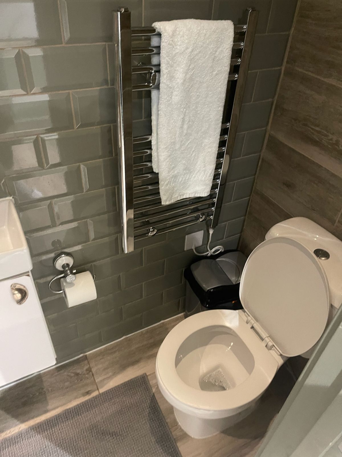 Towels, toilet paper