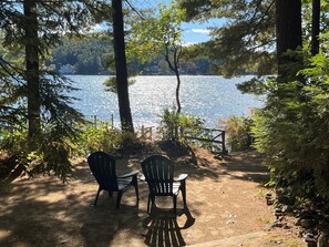 Property grounds - Charming and Cozy Historical 3 Bedroom Dog Friendly Winnipesaukee Cottage (Moultonborough)
