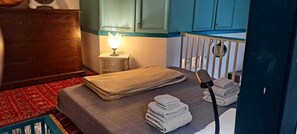 1 bedroom, WiFi, bed sheets