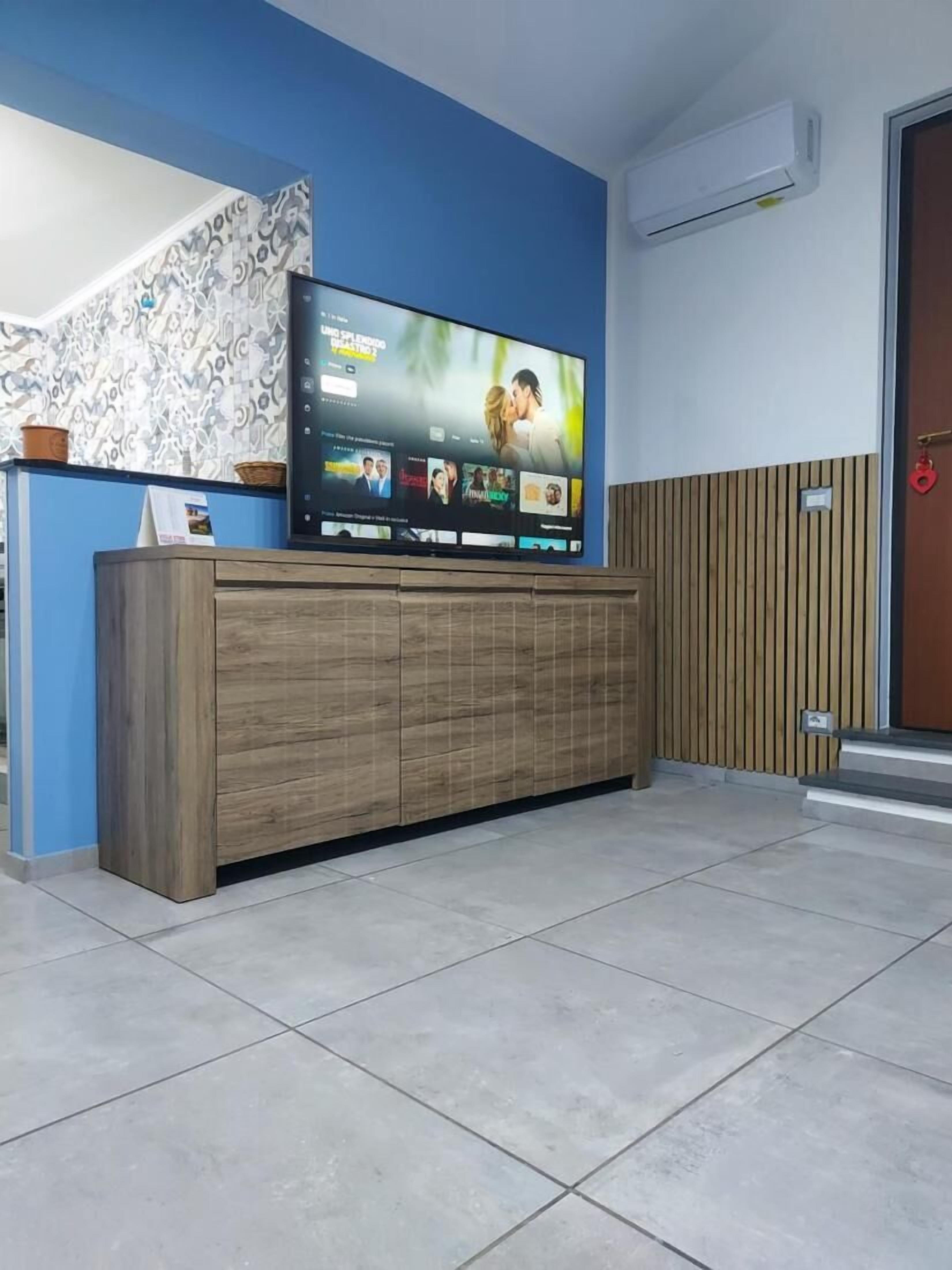 House, 2 Bedrooms, Accessible, Smoking | Interior