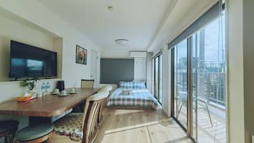 1 habitación, ropa de cama de alta calidad y escritorio