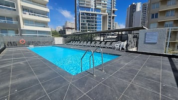 Apartment | Pool | Seasonal outdoor pool