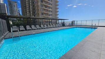 Apartment | Pool | Seasonal outdoor pool