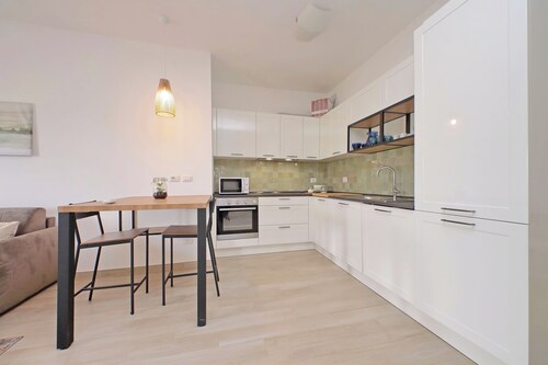 Rifugio incantato sul fiume Tevere