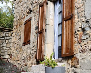 Classic House, 2 Bedrooms | Blackout drapes, iron/ironing board, free cribs/infant beds, free WiFi - Les Gites de la Jonte (Gatuzieres)