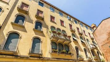 Facciata della struttura