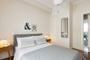 2 bedrooms, desk, iron/ironing board, free WiFi