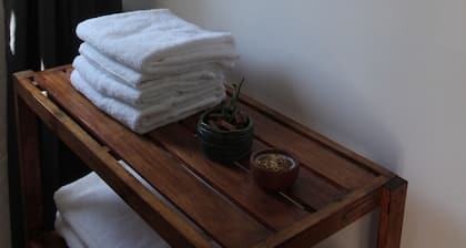 Cabin at the foot of Mendoza's mountains with swimming pool