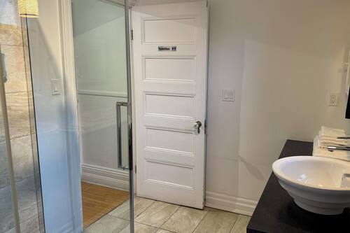Comfort vierpersoonskamer | Badkamer