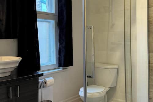 Chambre Quadruple Confort | Salle de bain