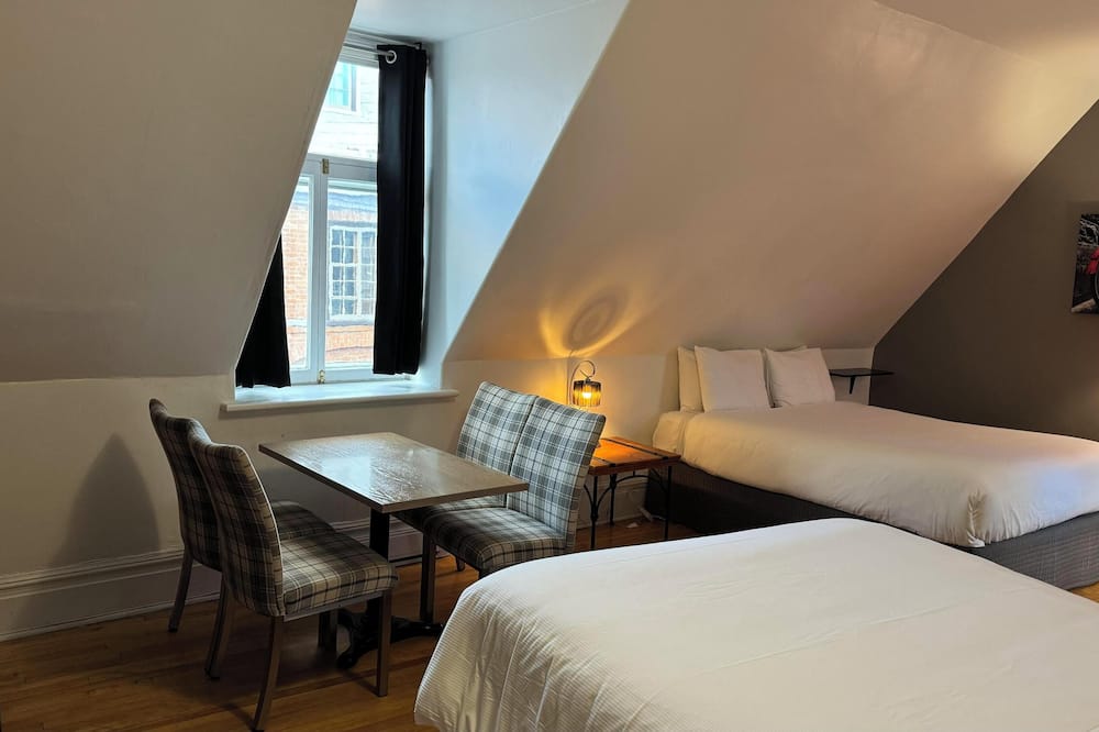 E-Hotel des Grisons - Par Aneyro