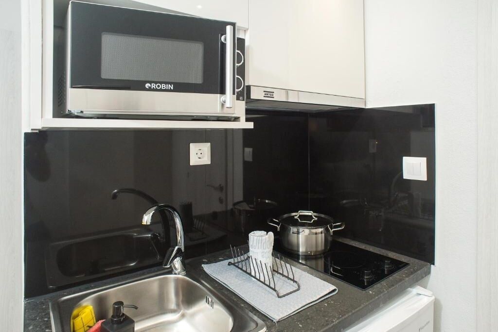 Frigorífico, microondas y tostadora