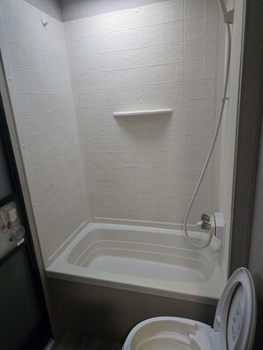 Handtücher, Seife, Toilettenpapier