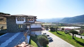 Front of property - Pupa Winery Serene Stay (Vërtop)