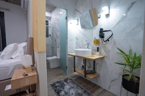 Chambre Double Deluxe, vue cour intérieure