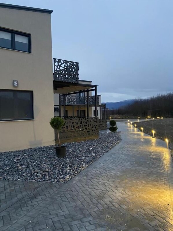 Courtyard - The Rooms (Almopia)