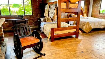 6 bedrooms, in-room safe, WiFi (free), bed sheets