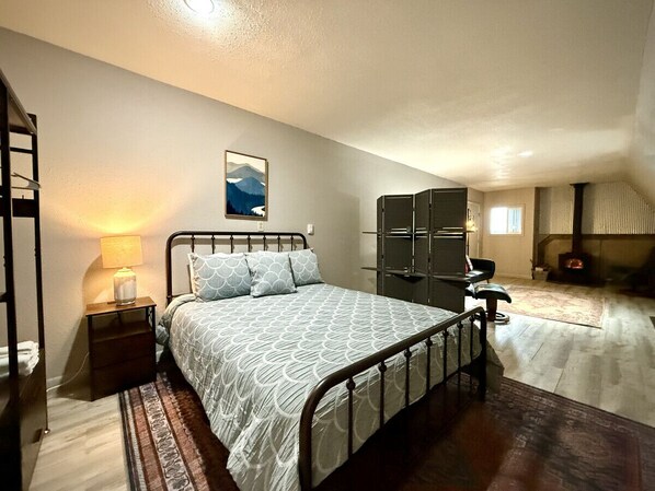 1 chambre, lit parapluie, Wi-Fi gratuit, draps fournis