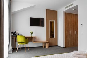 Executive-Doppelzimmer | Zimmersafe, laptopgeeigneter Arbeitsplatz, Verdunkelungsvorhänge