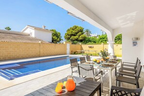 Outdoor dining - Villa Esmerelda Sun - Four Bedroom Villa, Sleeps 8 (Bel-Air)
