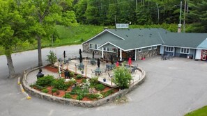 Front of property - The Ash Grove Inn (Barry's Bay)