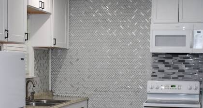 Charming Abbeville retreat near Lake Eufaula—comfort, charm, and serenity.