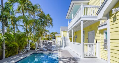 VanGogh Studio | Updated, Old Town, Heated Pool