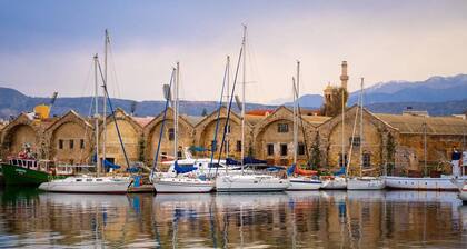 Seafalios Villa,Chania Town,no car needed, private pool