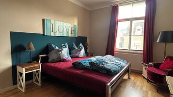 2 Schlafzimmer, Schreibtisch, kostenloses WLAN, Bettwäsche