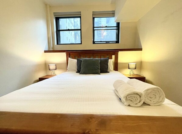 2 bedrooms, desk, iron/ironing board, travel cot