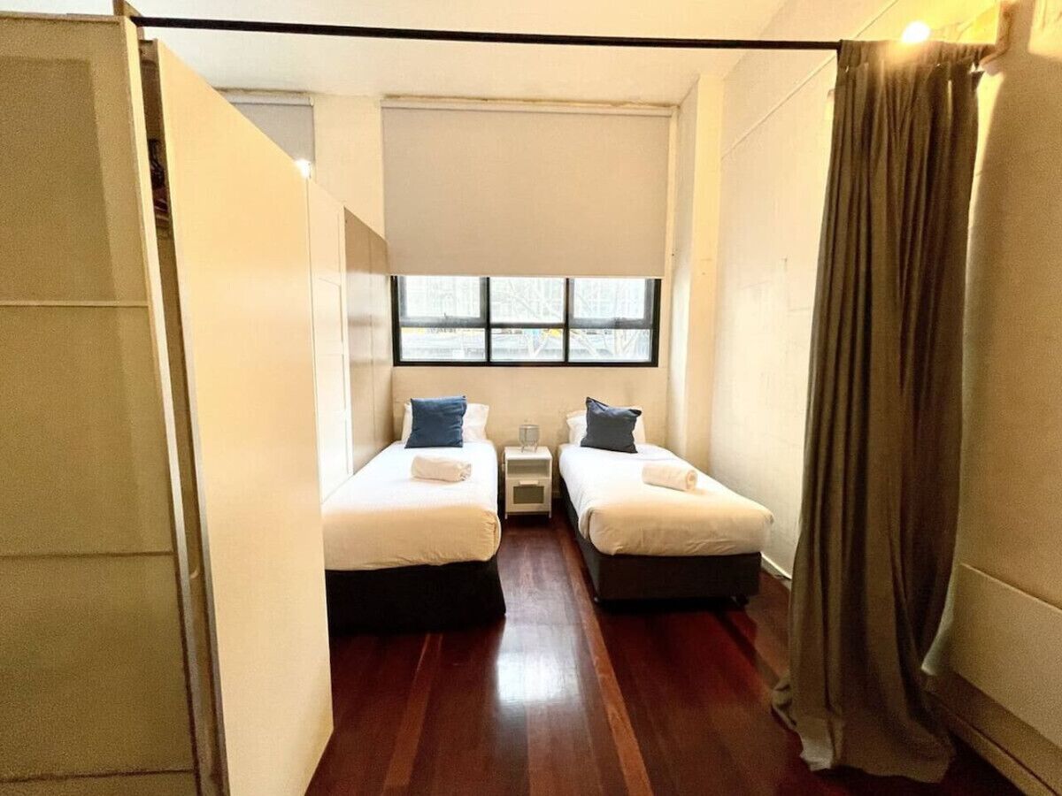 2 bedrooms, desk, iron/ironing board, travel cot