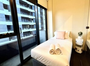 4 bedrooms, desk, iron/ironing board, travel cot