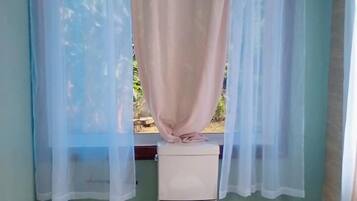 Deluxe Villa, Garden View | Bathroom | Soap, shampoo, toilet paper