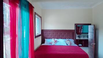 Deluxe Villa, Garden View | 4 bedrooms, blackout curtains, iron/ironing board