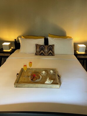 2 bedrooms, iron/ironing board, travel cot, free WiFi