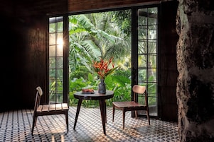 Deluxe double with Garden View | Terrace/patio