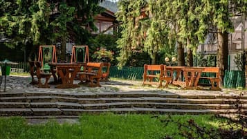 Children's play area - outdoor