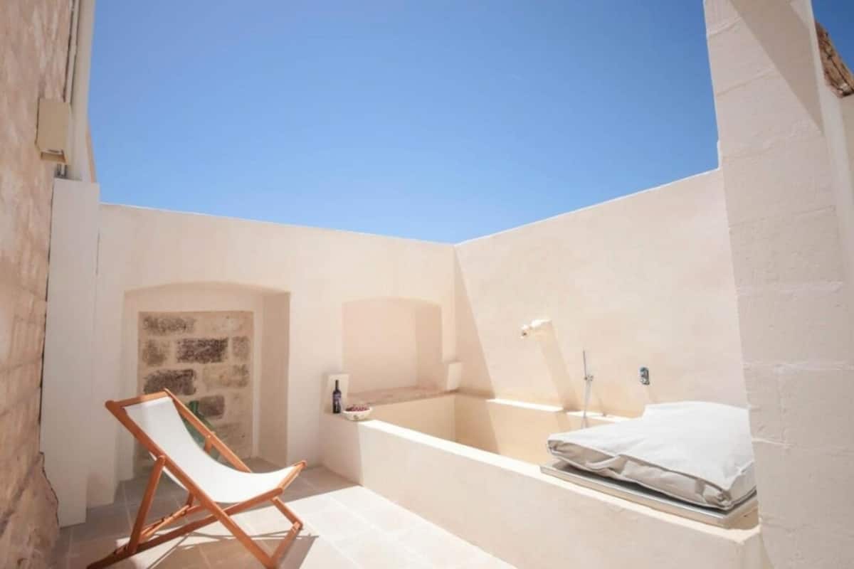 Suite 4 Deluxe Double Room- Private Pool | In-room safe, blackout curtains, free WiFi