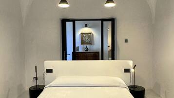 Suite 5 Deluxe Quadruple Room | Terrace/patio