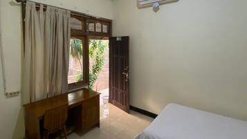 1 bedroom, in-room safe, desk, free WiFi