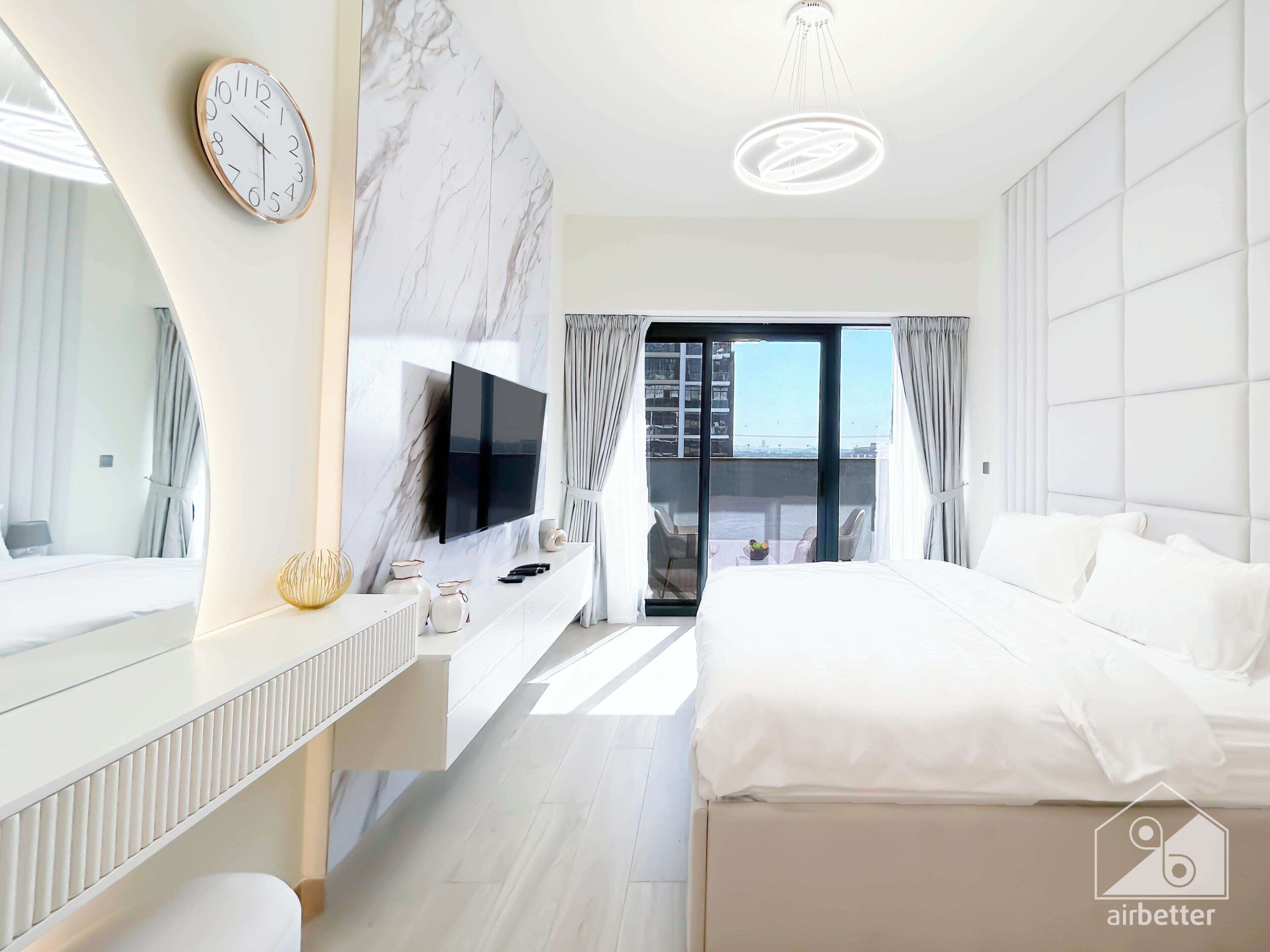 Iron/ironing board, internet, bed sheets