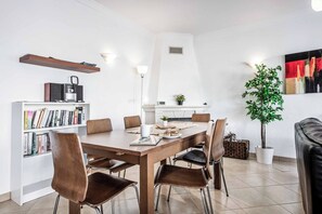 Dining - Villa Felizalgarve (Albufeira)