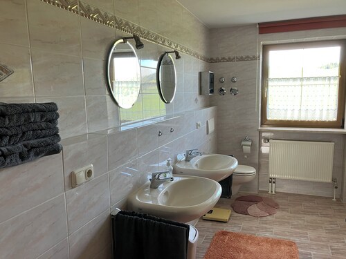 Rural apartment near Buchenberg in the Allgäu, relaxation for the whole family