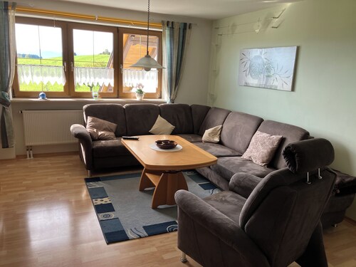 Rural apartment near Buchenberg in the Allgäu, relaxation for the whole family