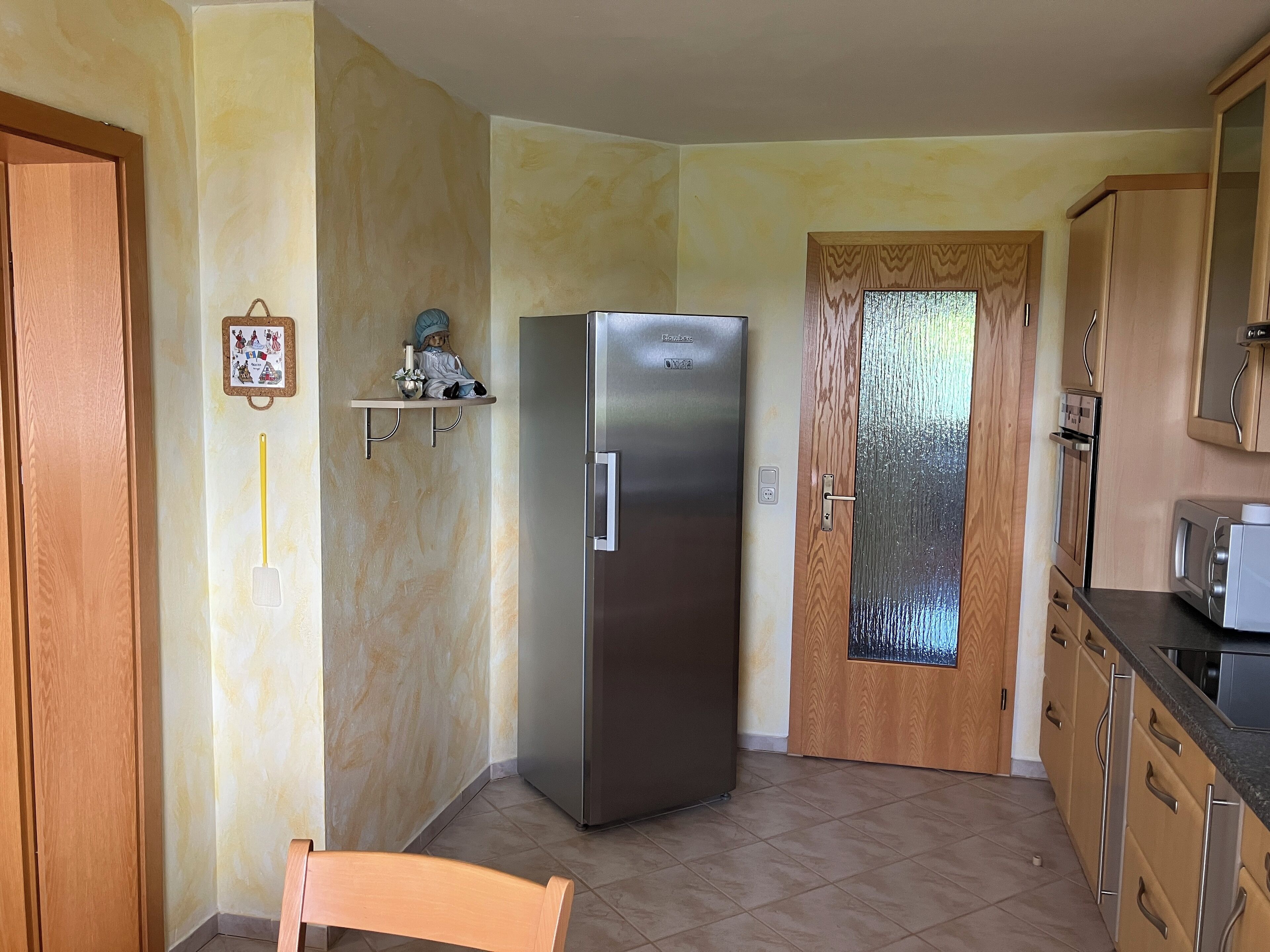 Frigorífic, microones, forn i placa de cuina 