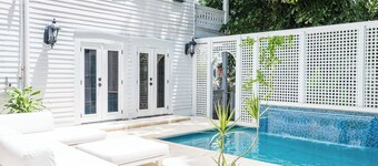 Pool, Laundry, and grilling area