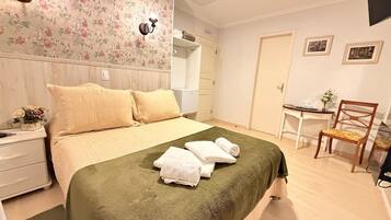 Suite | 2 bedrooms, blackout curtains, soundproofing, iron/ironing board